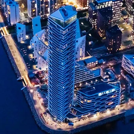 Private Seaview - 2 Balconies, 11th Floor, Elevator, Friendly Lively Area 아파트 *