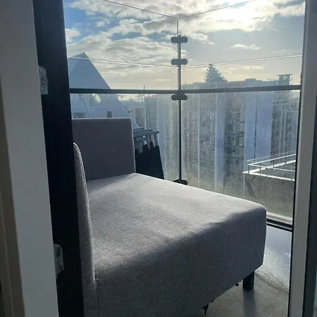 Private Seaview - 2 Balconies, 11th Floor, Elevator, Friendly Lively Area Århus