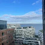 Apartmán Private Seaview - 2 Balconies, 11th Floor, Elevator, Friendly Lively Area Århus