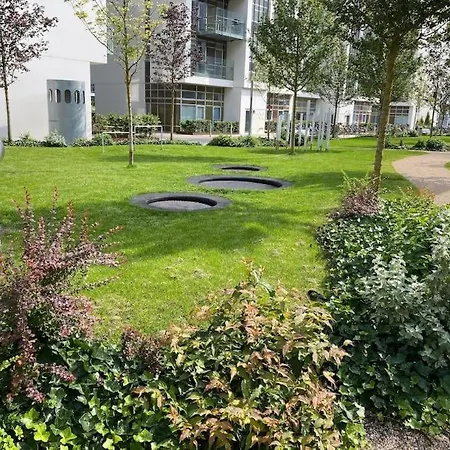 Private Seaview - 2 Balconies, 11th Floor, Elevator, Friendly Lively Area
