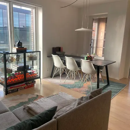 Private Seaview - 2 Balconies, 11th Floor, Elevator, Friendly Lively Area Aarhus
