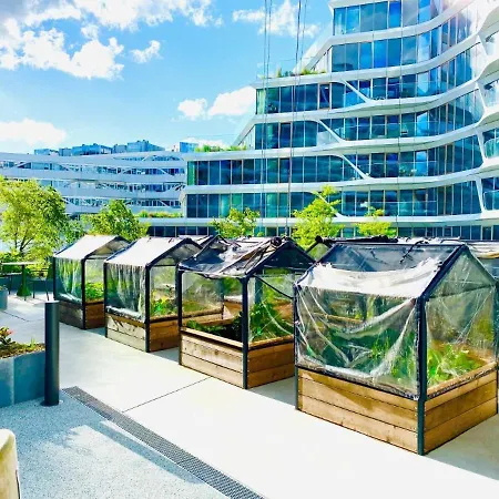 Apartment Private Seaview - 2 Balconies, 11th Floor, Elevator, Friendly Lively Area Århus
